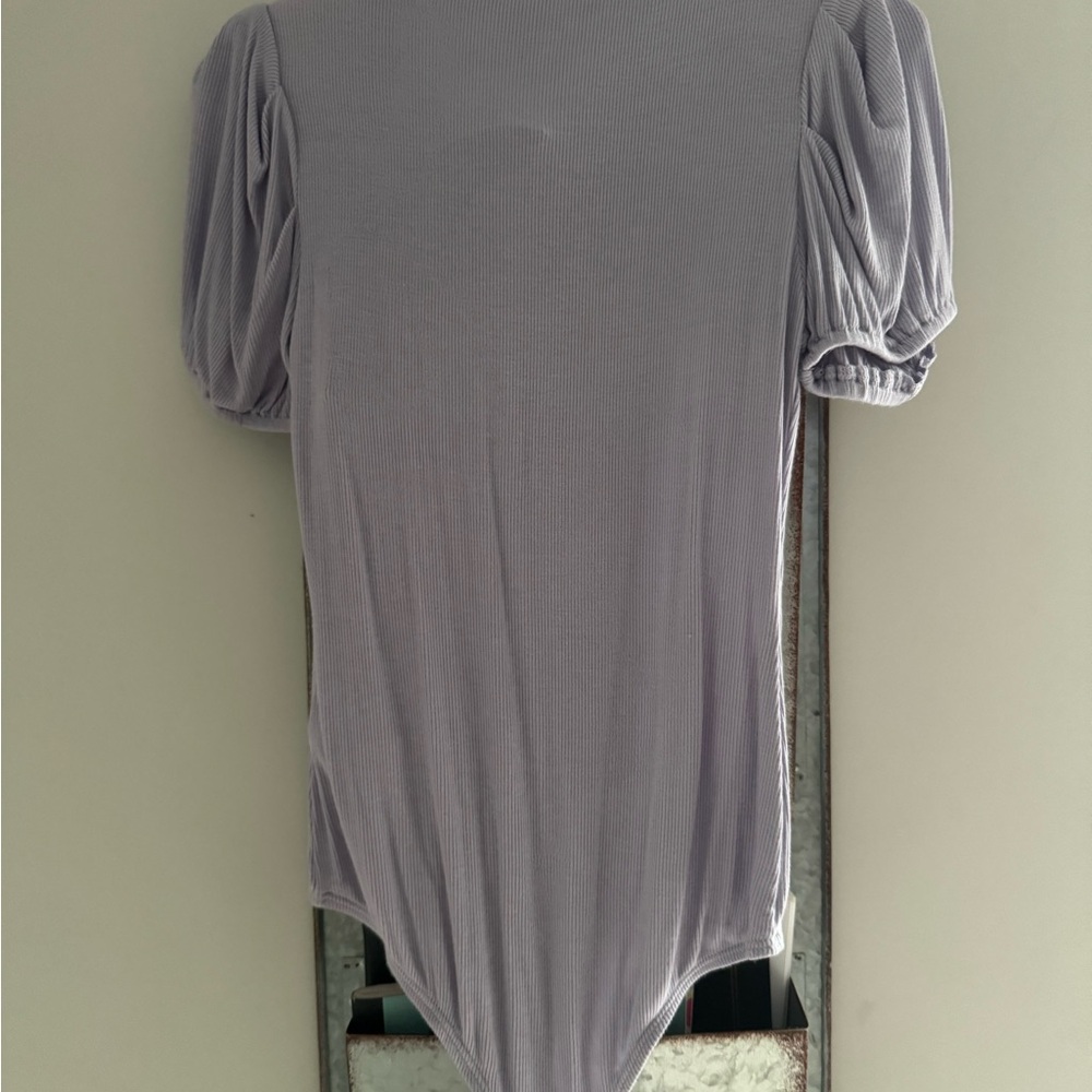 Forever 21 Gray Ruched Puff Sleeve Bodysuit